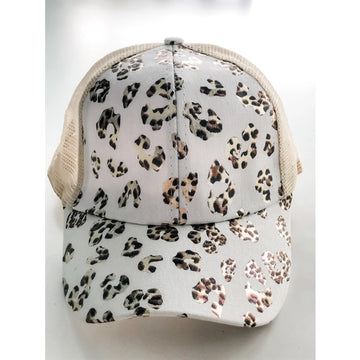 Trucker Hat "Shiny Leopard" White Front
